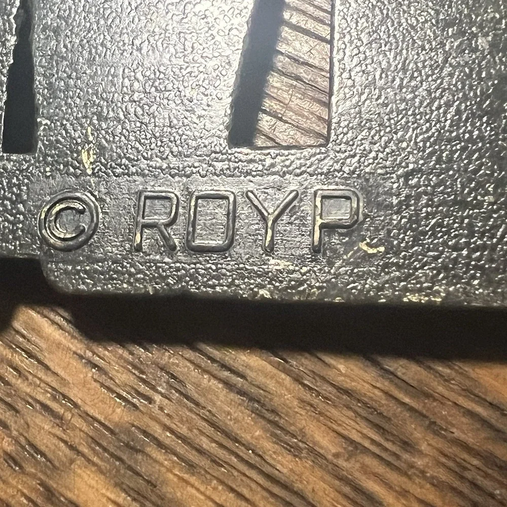 Vintage Metal ROYP Copywrited ELVIS Name Belt Buckle Made In USA L3.5